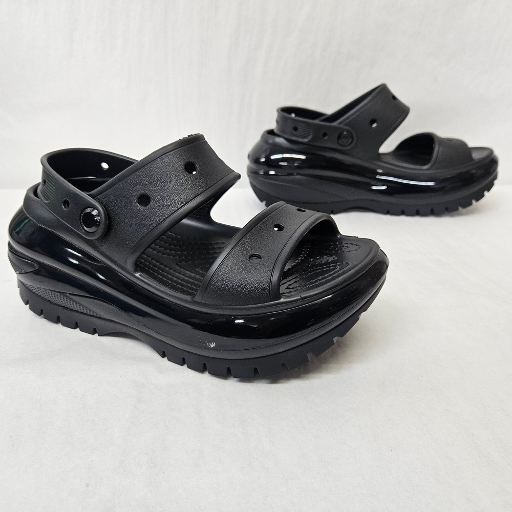 Crocs Mega Crush Sandal Platform Lug Sole 207989-001 Black Womens Size 8
